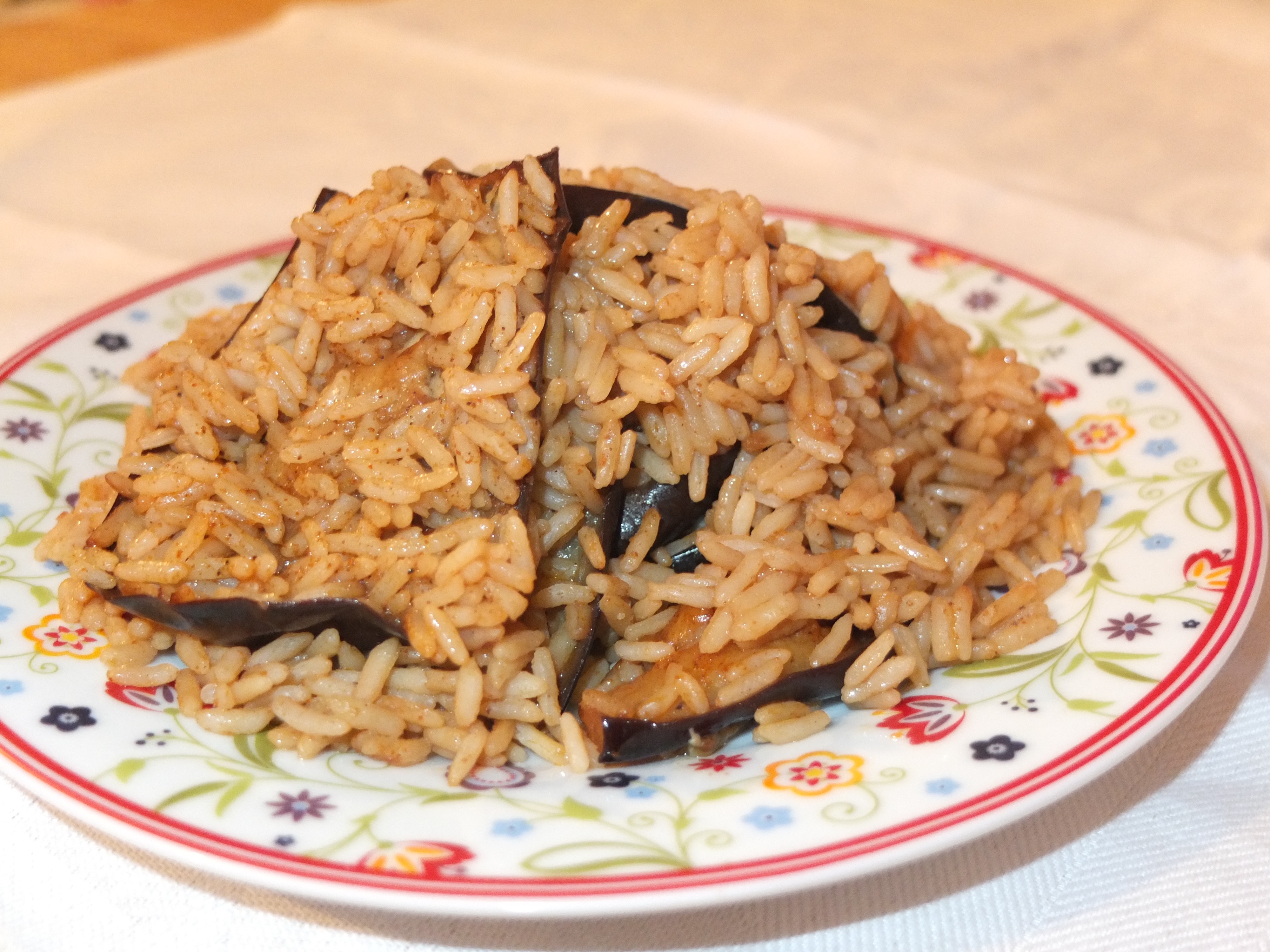 Orientalischer Auberginen Reis Topf